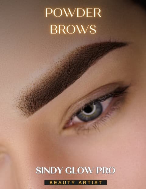 Resultado estético de Powder Brows o cejas efecto polvo realizado en Sindy Glow Pro en Houston